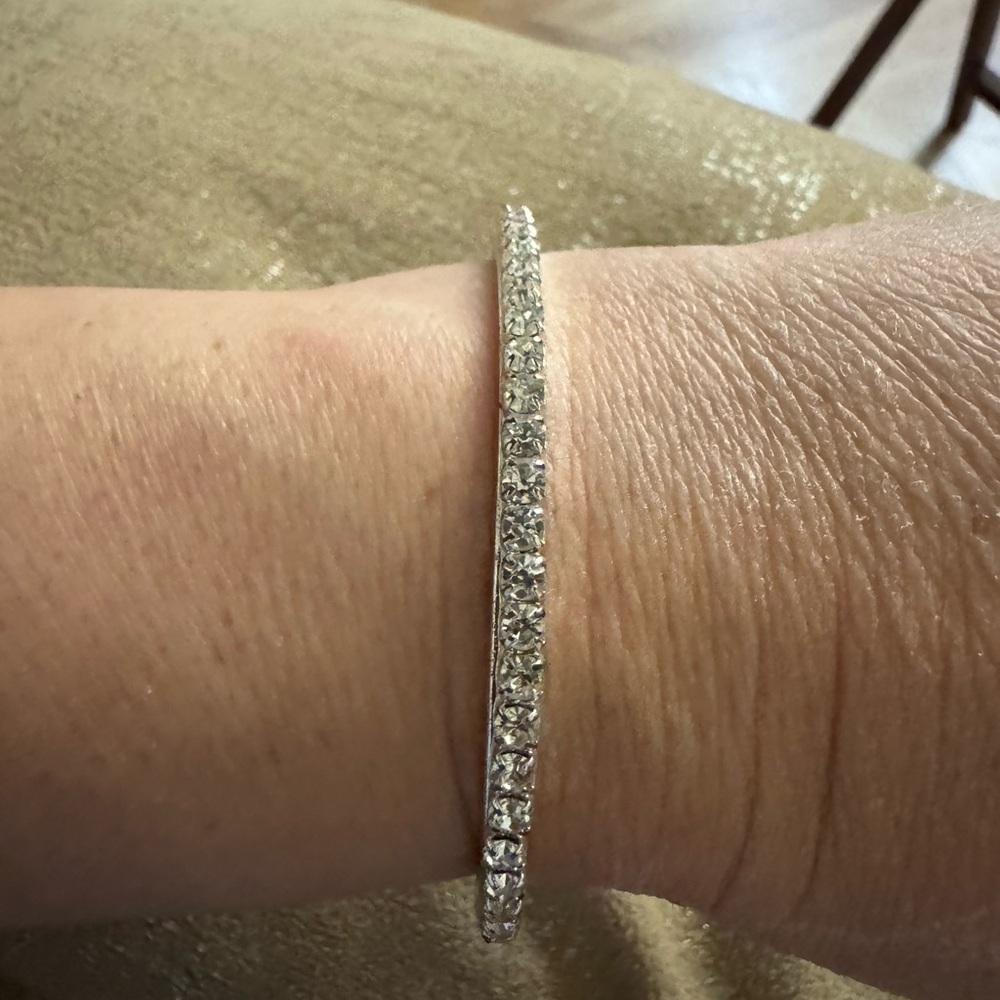 Sparkly rhinestone Silver tone Bracelet